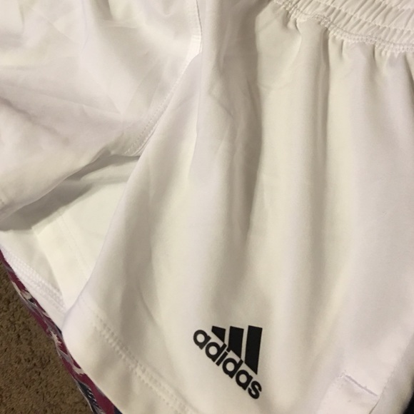 Adidas 2 Piece Short Active Set - Picture 2 of 7